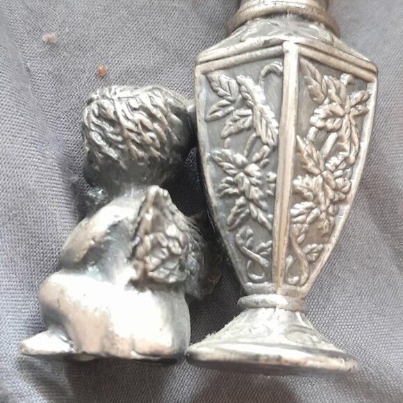 Angel - Picture 5 of 8